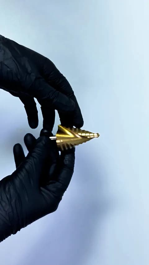 Broca Escalonada de 9 A 36 Mm Em Aço Rápido Revestida de Titânio Com Haste Triangular Para Chapa de Metal Mtx